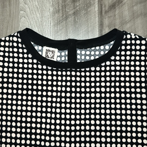 Anne Klein Polka Dot Stretch Back Button Short Sleeve Top - Medium - Picture 5 of 8